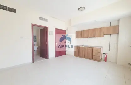 Apartment for rent in Muwaileh 3 Building - Muwaileh - Sharjah