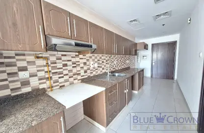 Apartment - Studio - 1 Bathroom for rent in Al Karama - Dubai