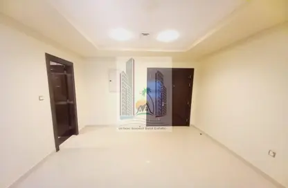 Apartment - 3 Bedrooms - 4 Bathrooms for rent in Sheikha Salama Tower - Khalidiya Street - Al Khalidiya - Abu Dhabi