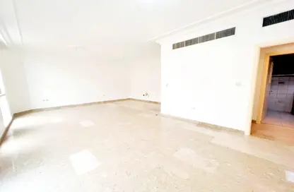 Apartment - 3 Bedrooms - 3 Bathrooms for rent in Electra Street - Abu Dhabi