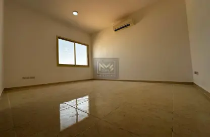 Apartment - 1 Bathroom for rent in Airport Road - Abu Dhabi