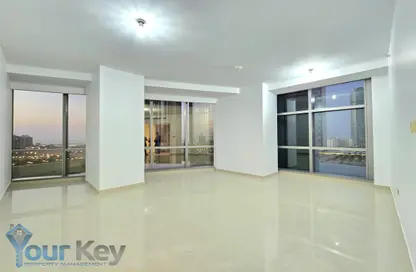 Apartment - 1 Bedroom - 2 Bathrooms for rent in Etihad Tower 2 - Etihad Towers - Corniche Road - Abu Dhabi