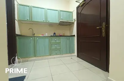 Apartment - 1 Bathroom for rent in Al Muroor Building - Sultan Bin Zayed the First Street - Muroor Area - Abu Dhabi