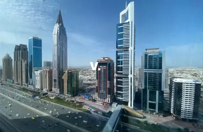 Apartment - 3 Bedrooms - 3 Bathrooms for rent in 21st Century Tower - Sheikh Zayed Road - Dubai