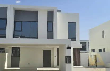 Villa - 4 Bedrooms - 5 Bathrooms for rent in Shams Townhouses - Town Square - Dubai