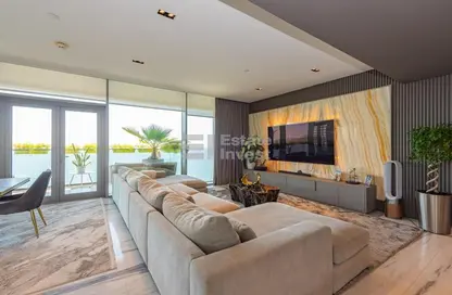 Apartment - 4 Bedrooms - 6 Bathrooms for sale in Apartment Building 1 - Bluewaters Residences - Bluewaters - Dubai