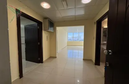 Apartment - 1 Bedroom - 2 Bathrooms for rent in Khalifa Street - Central District - Al Ain