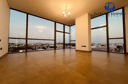 Apartment - 2 Bedrooms - 3 Bathrooms for rent in Airport Road Area - Al Garhoud - Dubai