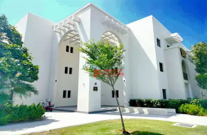 Apartment - 2 Bedrooms - 2 Bathrooms for rent in The Gardens Buildings - The Gardens - Dubai