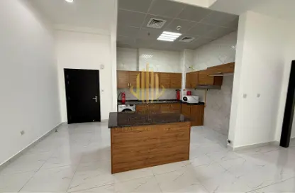 Apartment - 2 Bedrooms - 3 Bathrooms for rent in Daman 1 Building - Dubai South (Dubai World Central) - Dubai