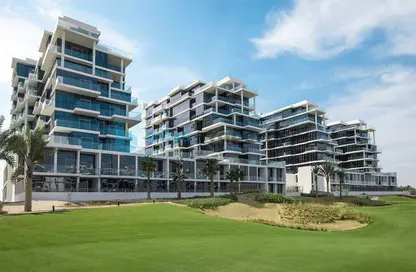 Apartment - 1 Bedroom - 1 Bathroom for sale in Golf Gate - DAMAC Hills - Dubai