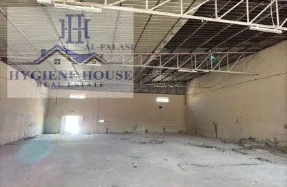 Warehouse - Studio - 1 Bathroom for rent in Umm Al Thuoob - Umm Al Quwain