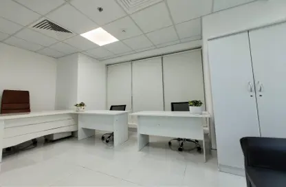 Business Centre - Studio - 1 Bathroom for rent in Aspin Tower - Sheikh Zayed Road - Dubai