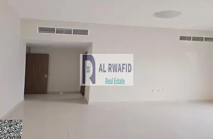 Apartment - 2 Bedrooms - 2 Bathrooms for rent in Crown Palace Hotel - Al Rashidiya 1 - Al Rashidiya - Ajman