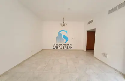 Apartment - 2 Bedrooms - 2 Bathrooms for rent in New Al Taawun Road - Al Taawun - Sharjah