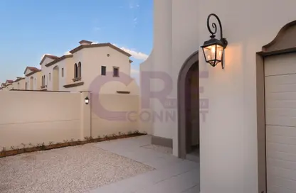 Villa - 4 Bedrooms - 6 Bathrooms for sale in Shakhbout City - Abu Dhabi
