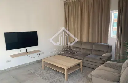 Apartment - 1 Bedroom - 2 Bathrooms for rent in Tourist Club Area - Abu Dhabi