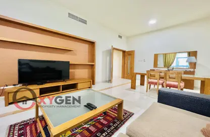 Apartment - 2 Bedrooms - 3 Bathrooms for rent in Vision Twin Towers - Al Najda Street - Abu Dhabi