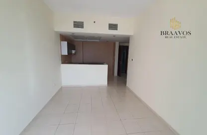 Apartment - 2 Bedrooms - 3 Bathrooms for rent in Royal Residence 1 - Royal Residence - Dubai Sports City - Dubai