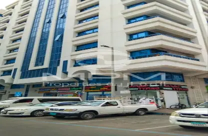 Apartment - 2 Bedrooms - 2 Bathrooms for rent in Mina Road - Tourist Club Area - Abu Dhabi