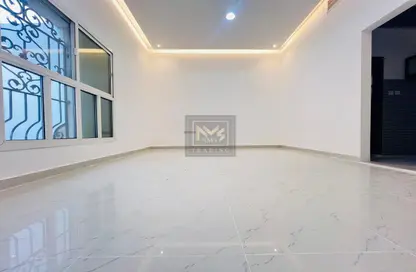 Apartment - 1 Bathroom for rent in Airport Road - Abu Dhabi