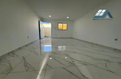 Apartment - 1 Bathroom for rent in Shakhbout City - Abu Dhabi