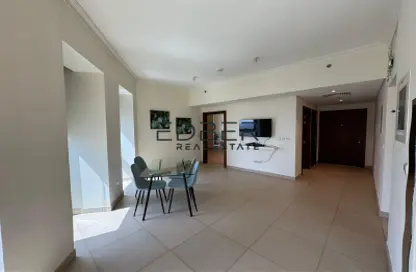 Apartment - 1 Bedroom - 2 Bathrooms for rent in Burj Vista 2 - Burj Vista - Downtown Dubai - Dubai