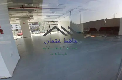 Shop - Studio for rent in Airport Road - Abu Dhabi