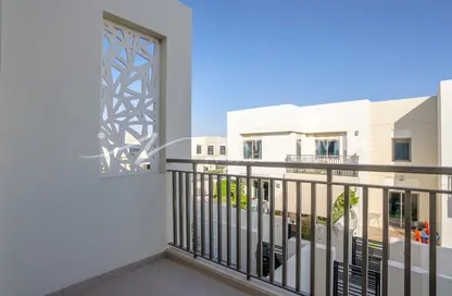 Townhouse - 3 Bedrooms - 4 Bathrooms for rent in Noor Townhouses - Town Square - Dubai