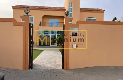 Villa - 4 Bedrooms - 5 Bathrooms for sale in Al Jazzat - Al Riqqa - Sharjah