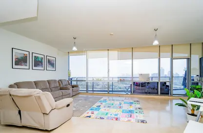 Apartment - 2 Bedrooms - 2 Bathrooms for sale in Sky Gardens - DIFC - Dubai