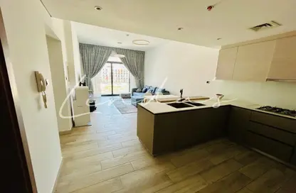 شقة - غرفة نوم - 2 حمامات للايجار في مسكن أكسفورد 2 - قرية الجميرا سركل - دبي