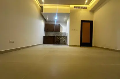 Apartment - 1 Bathroom for rent in Muroor Area - Abu Dhabi