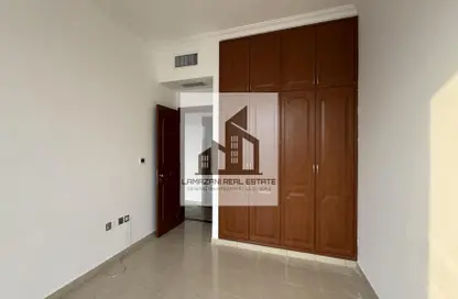 Apartment - 3 Bedrooms - 3 Bathrooms for rent in Madinat Zayed - Abu Dhabi