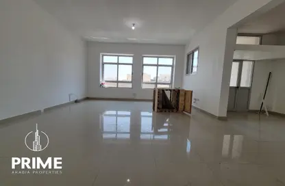 Apartment - 2 Bedrooms - 2 Bathrooms for rent in Al Nahyan Camp - Abu Dhabi