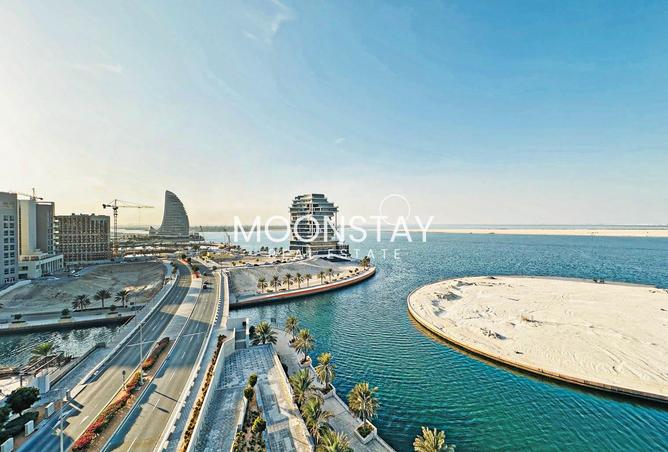 Apartment - 4 Bedrooms - 5 Bathrooms for sale in Lamar Residences - Al Seef - Al Raha Beach - Abu Dhabi