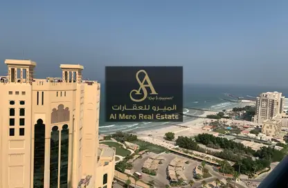 Apartment - 3 Bedrooms - 4 Bathrooms for rent in Corniche Tower - Ajman Corniche Road - Ajman