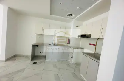 Apartment - 2 Bedrooms - 2 Bathrooms for rent in Millennium Binghatti Residences - Business Bay - Dubai