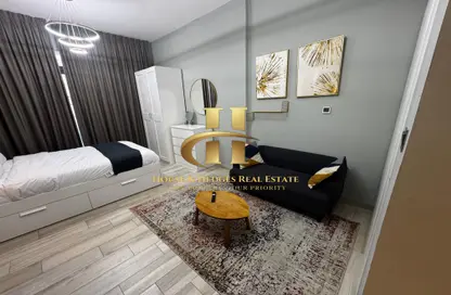 Apartment - 1 Bathroom for rent in Oxford Residence 2 - Jumeirah Village Circle - Dubai