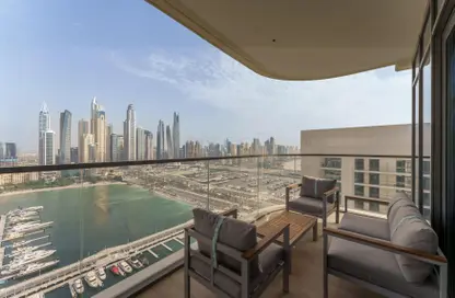 Apartment - 3 Bedrooms - 3 Bathrooms for rent in Marina Vista - EMAAR Beachfront - Dubai Harbour - Dubai