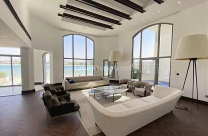 Villa - 4 Bedrooms - 5 Bathrooms for rent in Garden Homes Frond D - Garden Homes - Palm Jumeirah - Dubai