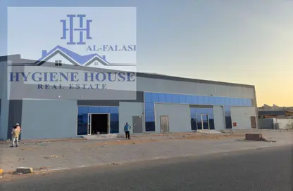 Whole Building - Studio - 7 Bathrooms for sale in Umm Al Thuoob - Umm Al Quwain