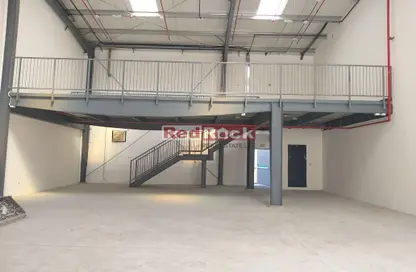 Warehouse - Studio - 1 Bathroom for rent in Umm Ramool - Dubai