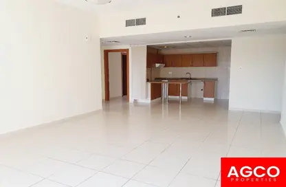 Apartment - 2 Bedrooms - 3 Bathrooms for rent in Rose 2 - Emirates Gardens 1 - Jumeirah Village Circle - Dubai