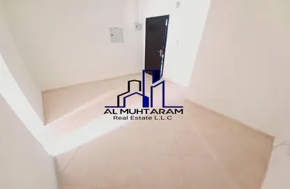 Apartment - 1 Bathroom for rent in SG Muwaileh Building - Muwaileh - Sharjah