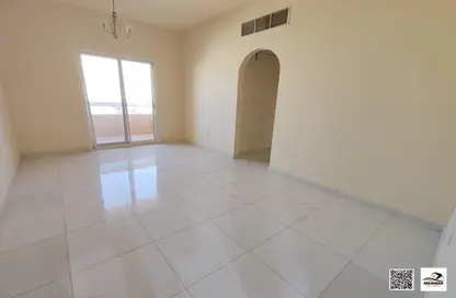 Apartment - 2 Bedrooms - 2 Bathrooms for rent in Al Jurf 2 - Al Jurf - Ajman Downtown - Ajman