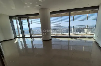 Apartment - 3 Bedrooms - 4 Bathrooms for rent in Landmark Tower - Corniche Road - Abu Dhabi