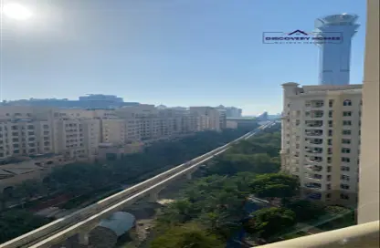 Apartment - 2 Bedrooms - 3 Bathrooms for rent in Al Hallawi - Shoreline Apartments - Palm Jumeirah - Dubai