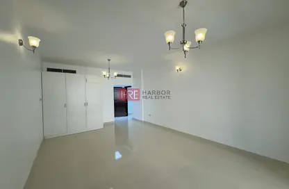 Apartment - 1 Bedroom - 2 Bathrooms for rent in White Swan Building - Sheikh Zayed Road - Dubai