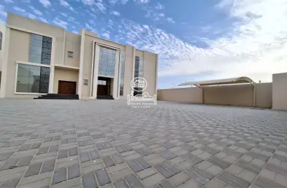 Villa - 7 Bedrooms - 7 Bathrooms for rent in Madinat Al Riyad - Abu Dhabi